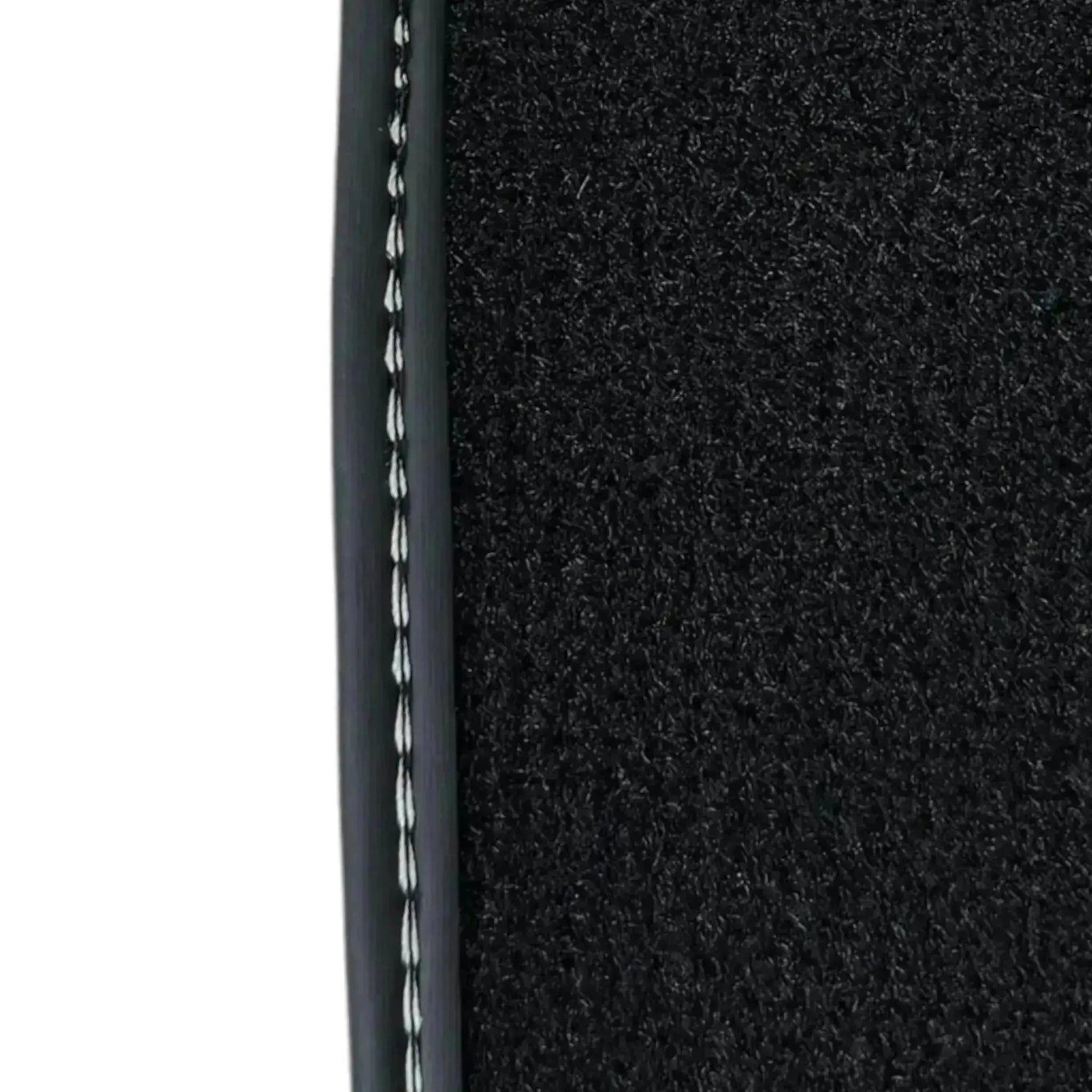 Black Floor Mats for Toyota Yaris 3 (2017-2020) - AutoWin