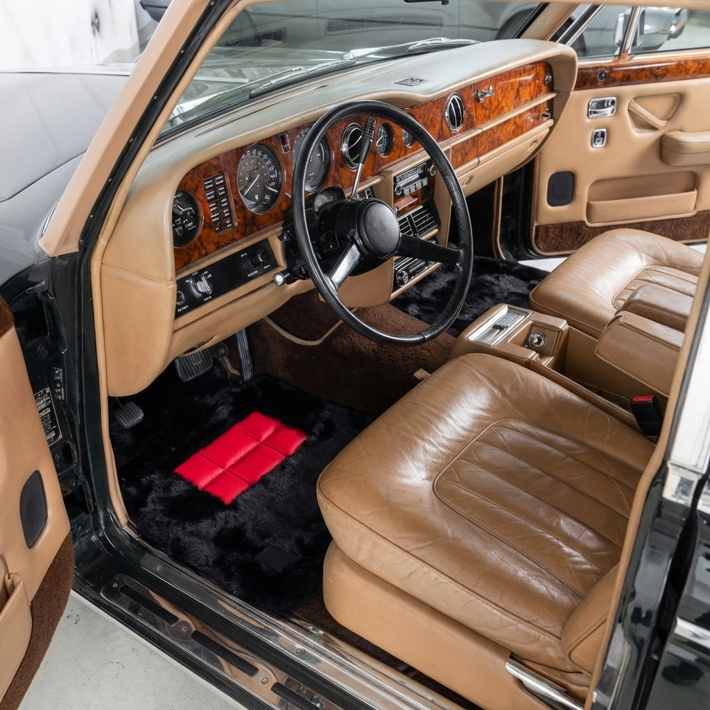 Customizable Leather Floor Mats with AW12 Pattern for Rolls Royce Wraith (2013–2023) - AutoWin
