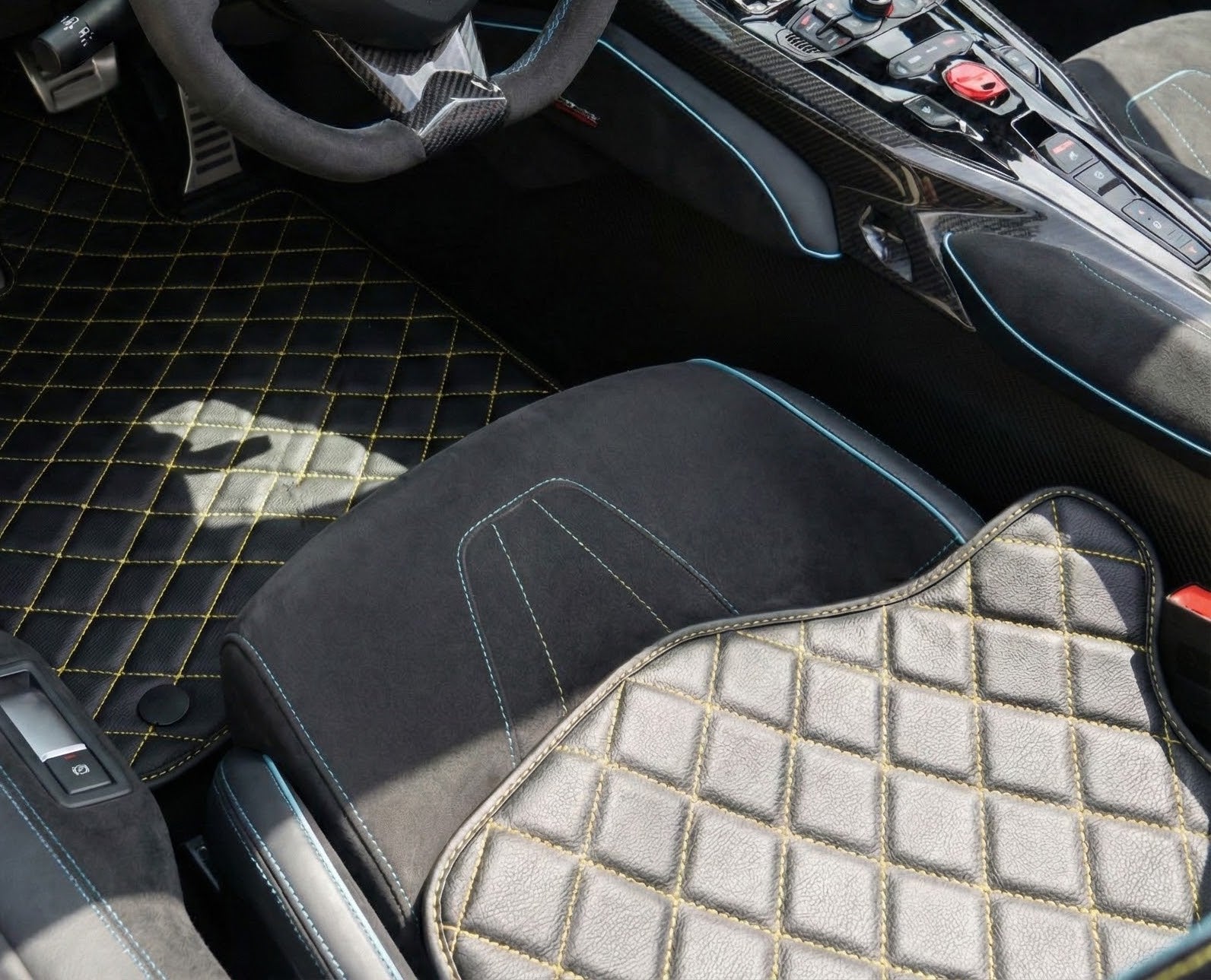 Customizable Leather Floor Mats with Square Pattern for Lamborghini Centenario (2016-2017) - AutoWin