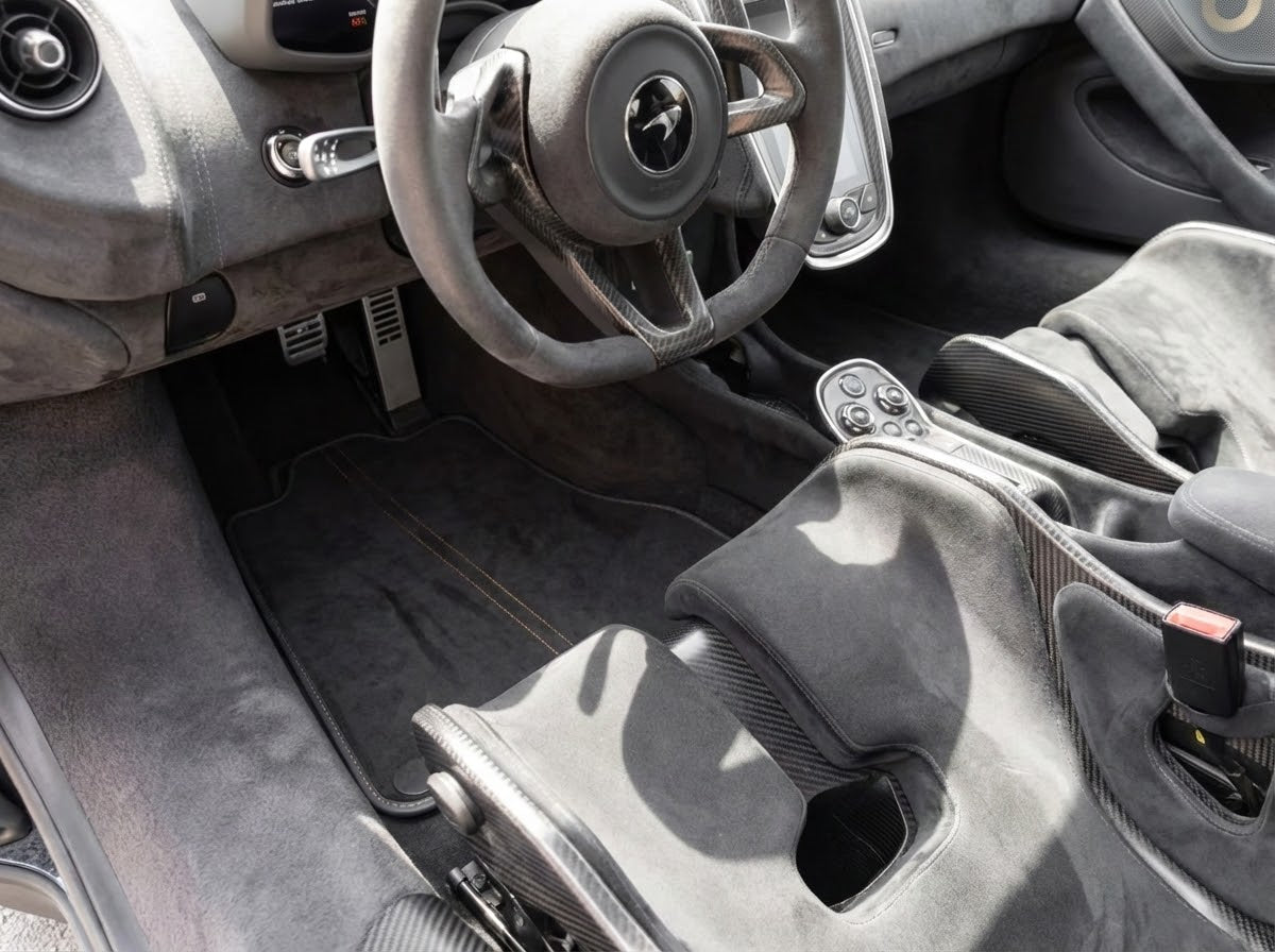 Customizable Leather Floor Mats with AW04 Pattern for McLaren 600LT (2018-2020) - AutoWin