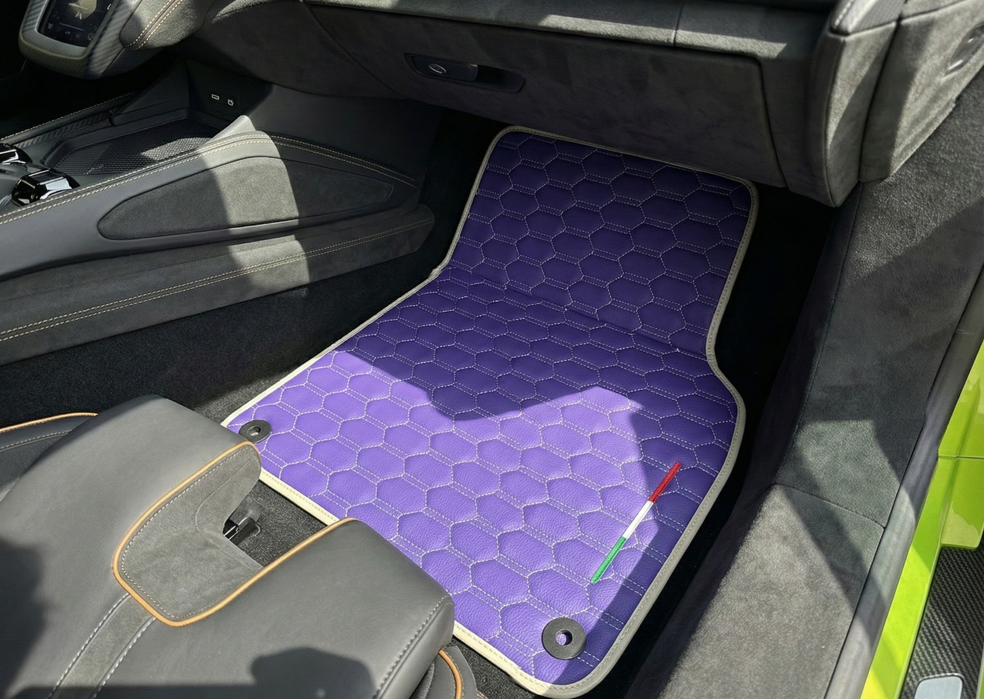 Customizable Leather Floor Mats with Symmetrical Hex Pattern for Lamborghini Temerario (2025-2026) - AutoWin