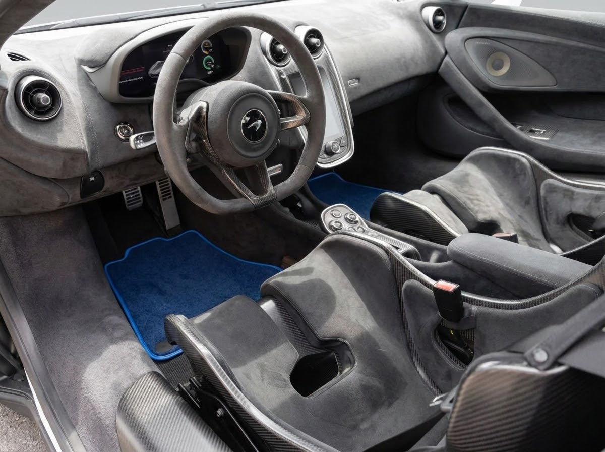 Customizable Leather Floor Mats with AW04 Pattern for McLaren 600LT (2018-2020) - AutoWin