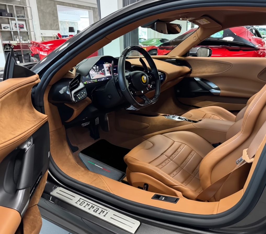 Black Floor Mats for Ferrari SF90 Stradale (2019-2024) with Leather and Red Trim - AutoWin