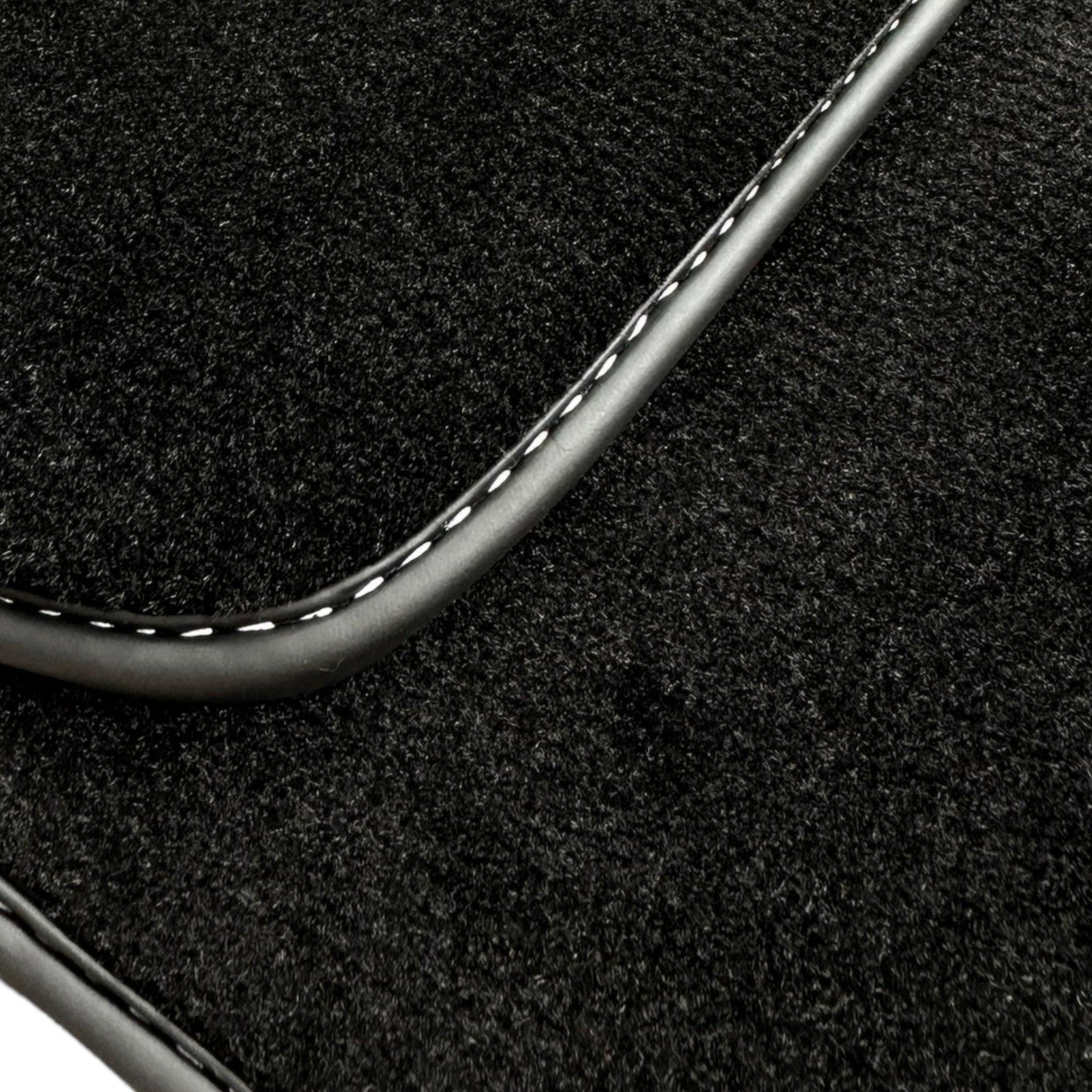 Black Floor Mats For Honda CR-V (2002-2006) - AutoWin