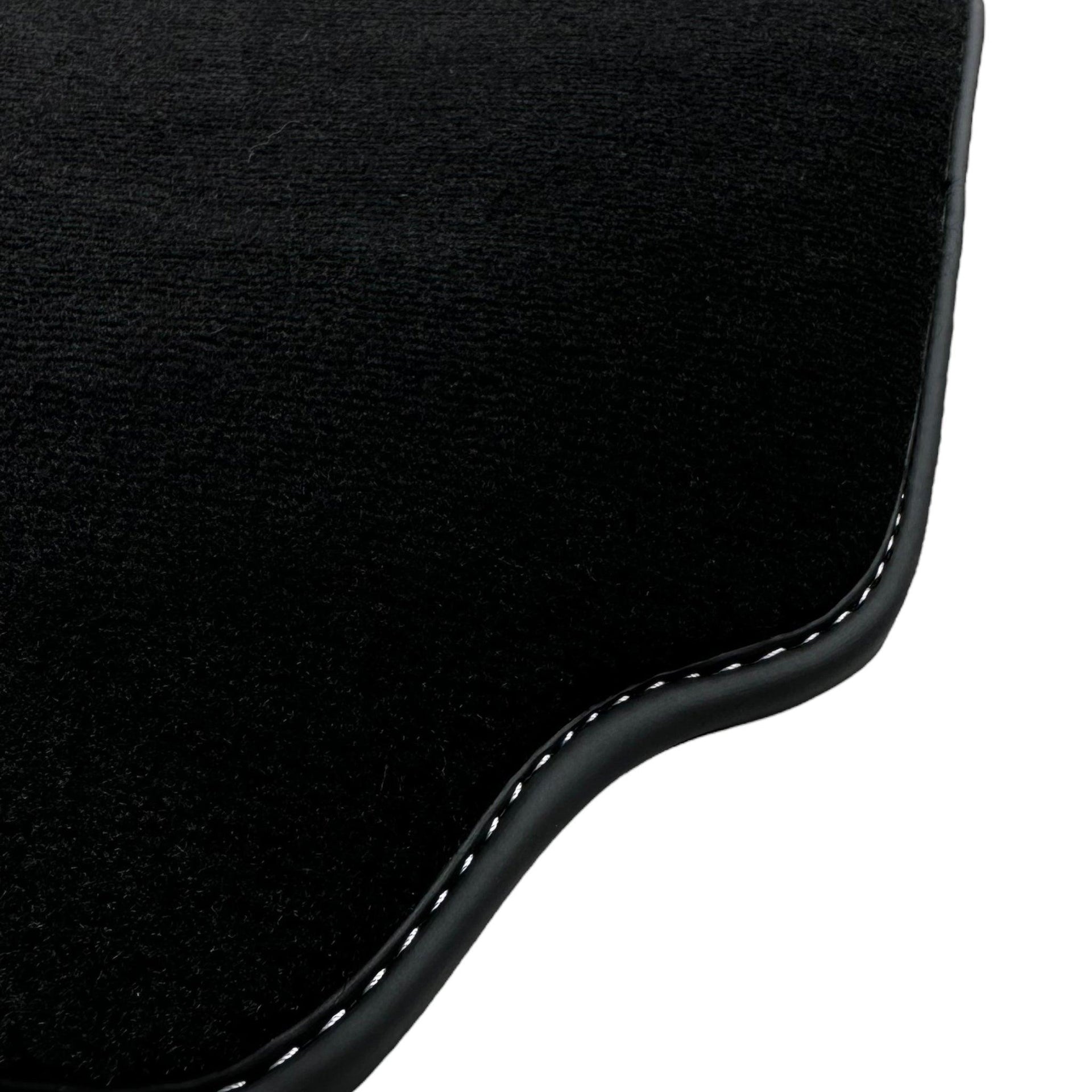 Black Floor Mats For Nissan Patrol (1997-2006) - AutoWin