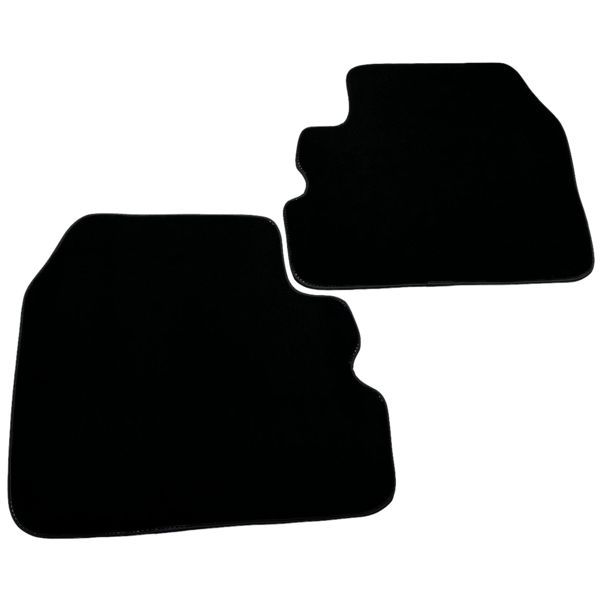 Black Floor Mats For Toyota Hilux (1998-2005) - AutoWin