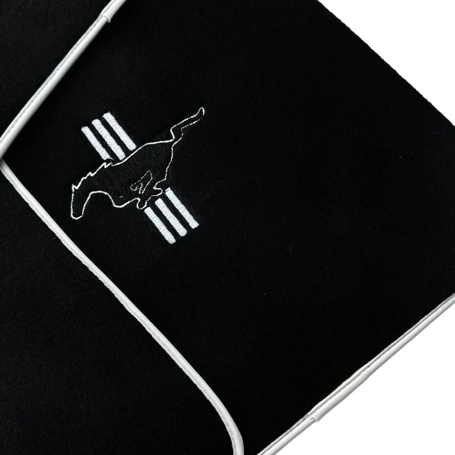 Black Floor Mats with White Trim For Ford Mustang V (2004-2010) With Pony - AutoWin