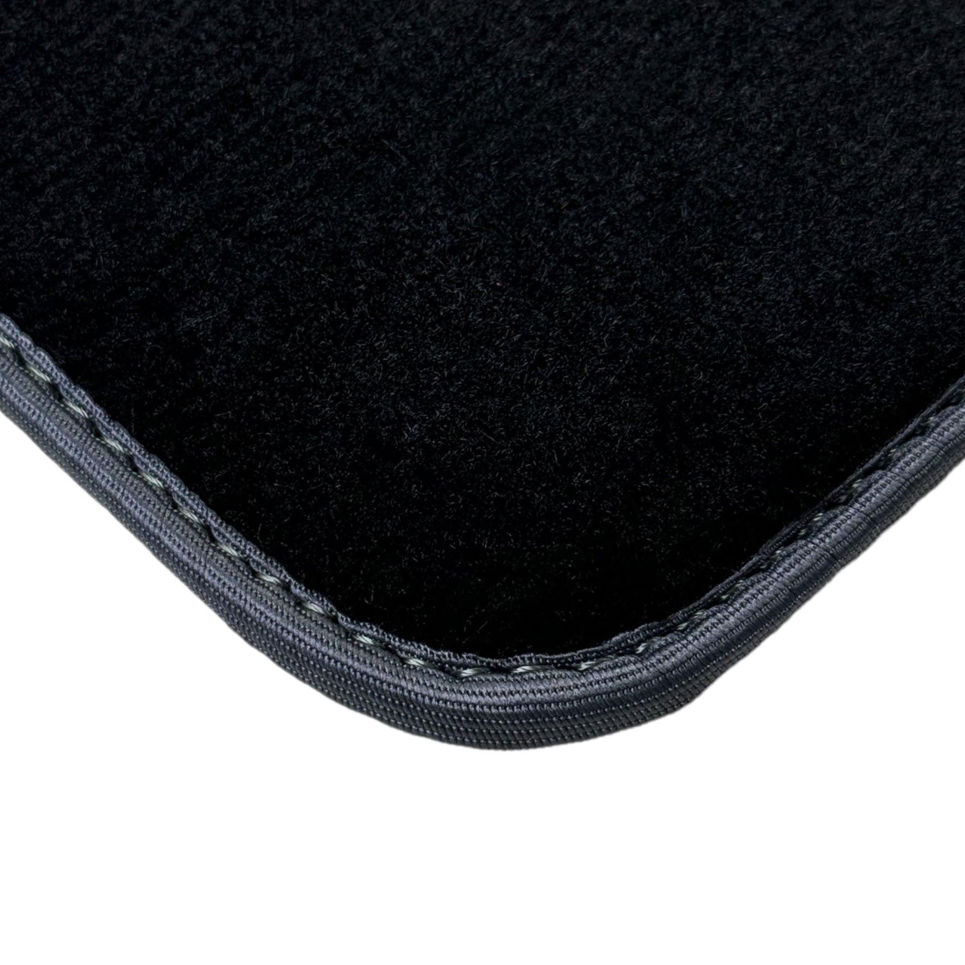 Black Mats For BMW 1 Series F70 | Gray Trim - AutoWin