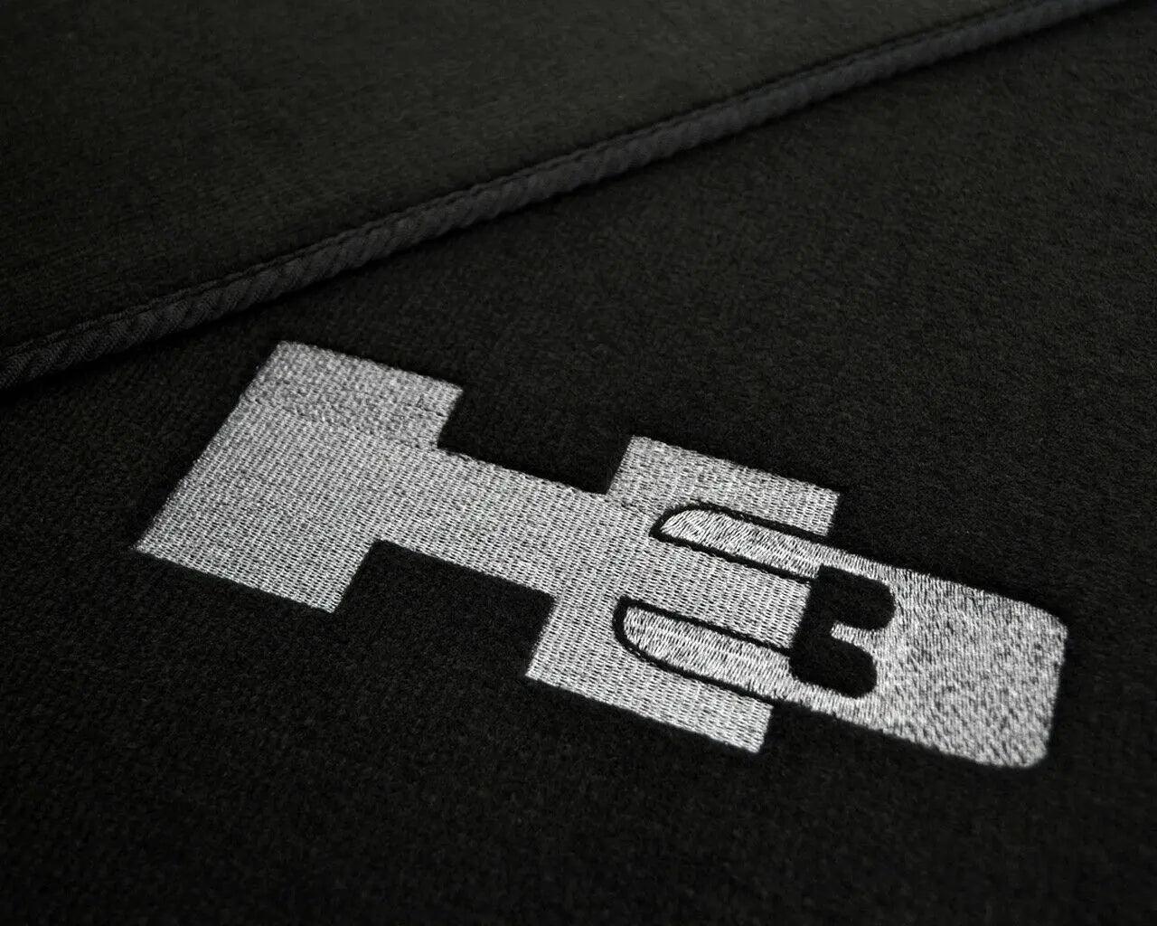 Floor Mats For Hummer H3 2005-2010 Tailored Black Carpets - AutoWin