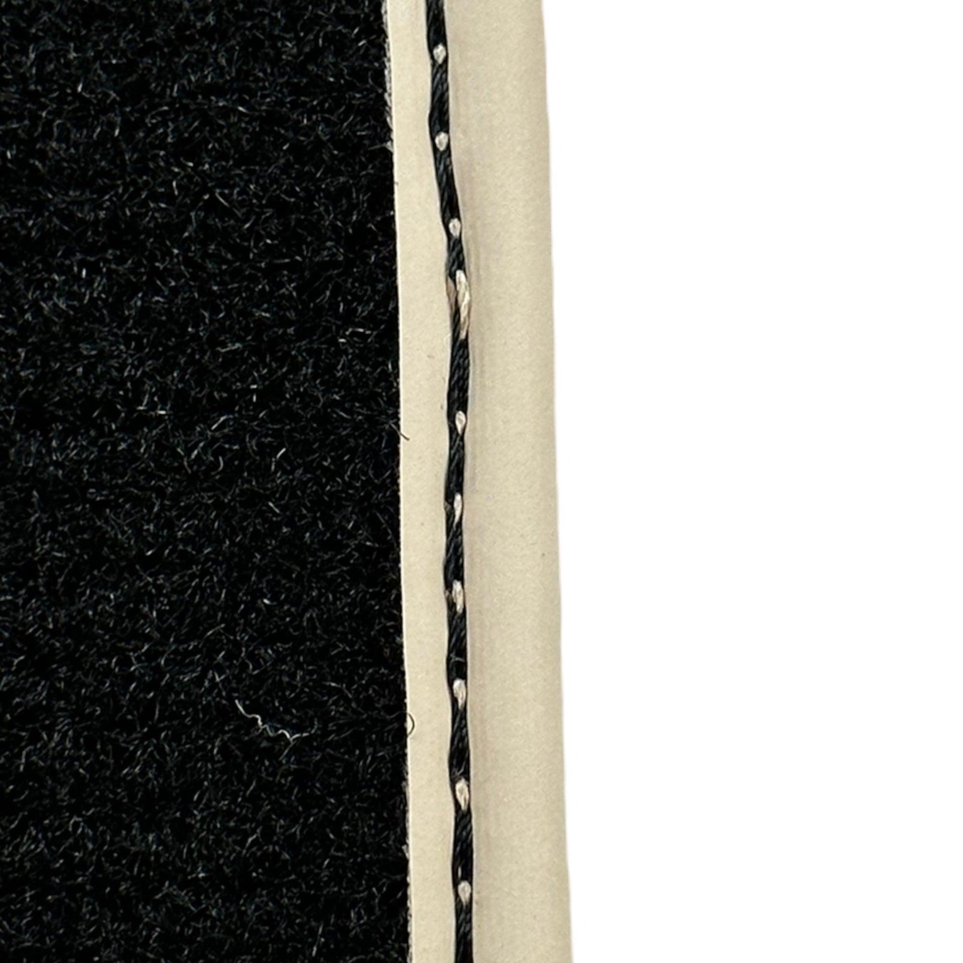 Black Floor Mats For Toyota RAV4 (2013-2018) - AutoWin