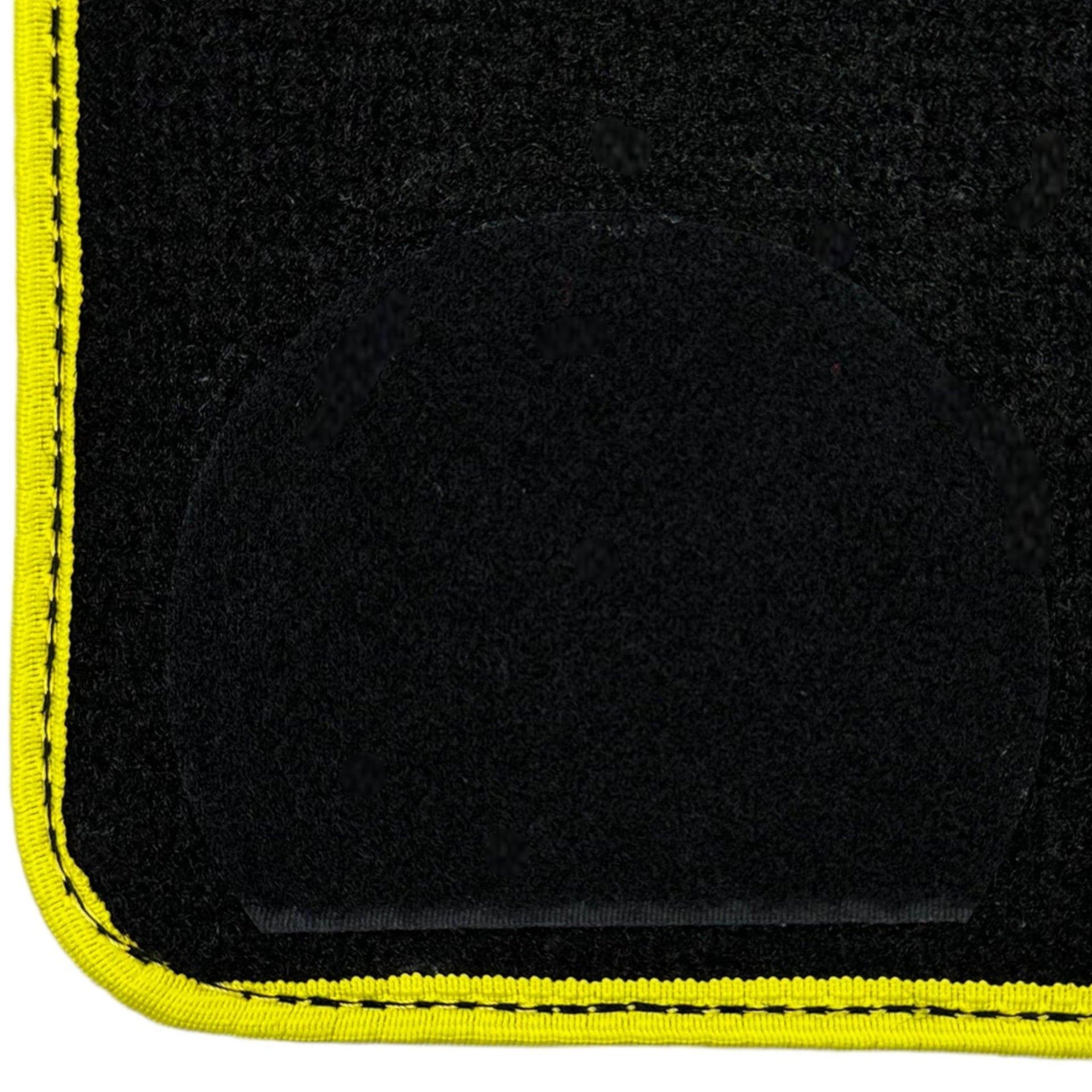 Black Mats For BMW 3 Series E30 4-doors Sedan | Yellow Trim - AutoWin