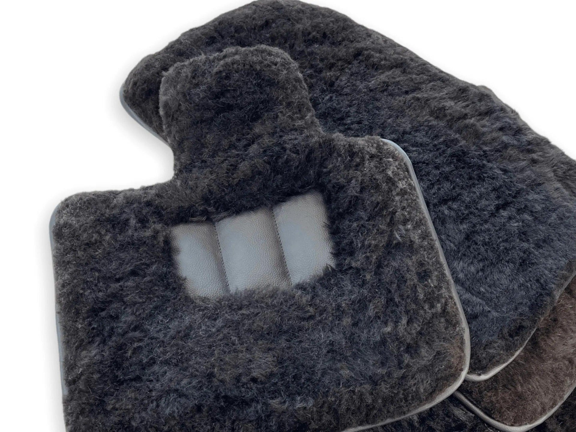 Genuine Sheepskin Floor Mats Bentley Flying Spur (2013-2019) Er56 Design Brand - AutoWin