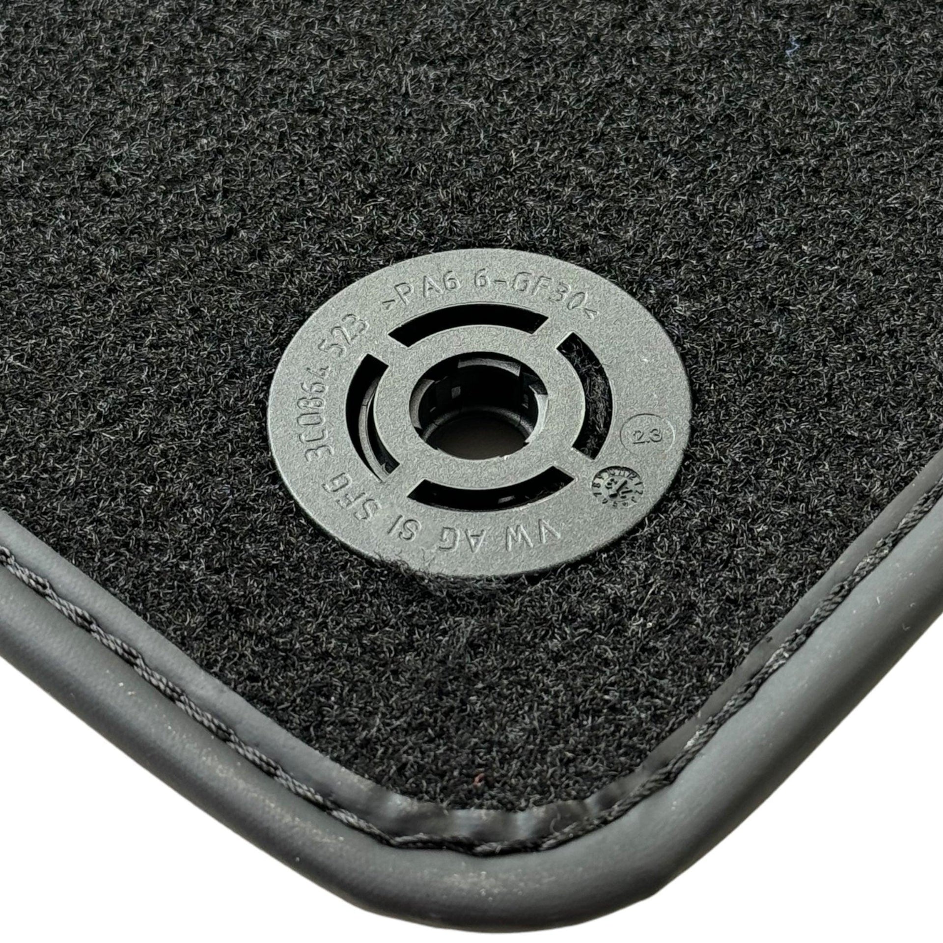 Black Floor Mats for Audi Q8 (2018-2023) - AutoWin