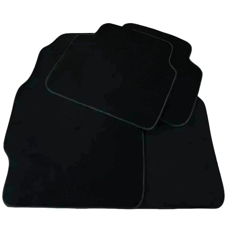 Black Floor Mats for Toyota Yaris 4 (2020-2023) - AutoWin