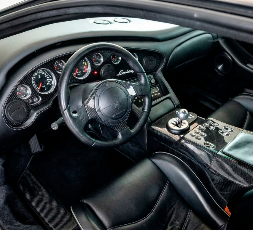 Personalizowane czarne wycieraczki samochodowe dla Lamborghini Diablo (1990-2001) z włókna węglowego