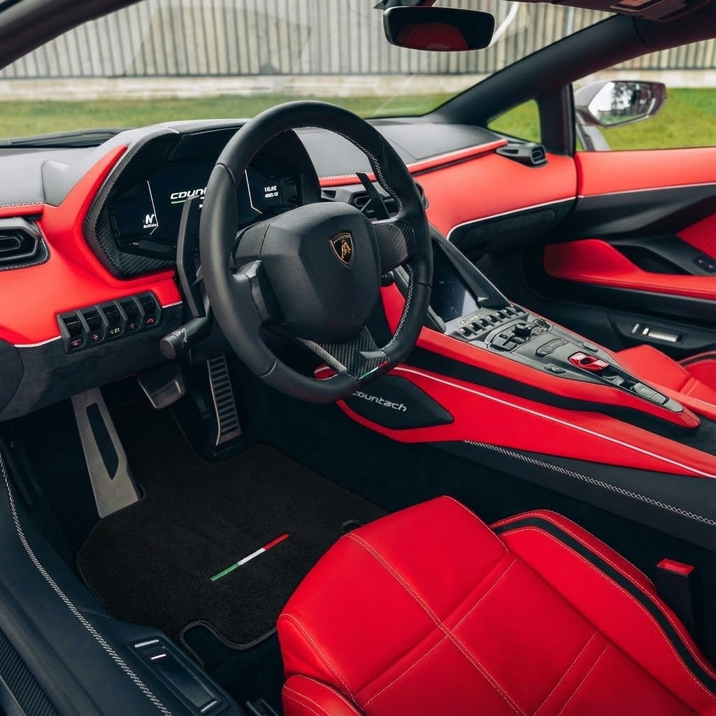 Customizable Leather Floor Mats with Single Diamond Pattern for Lamborghini Countach (1974–1990) - AutoWin