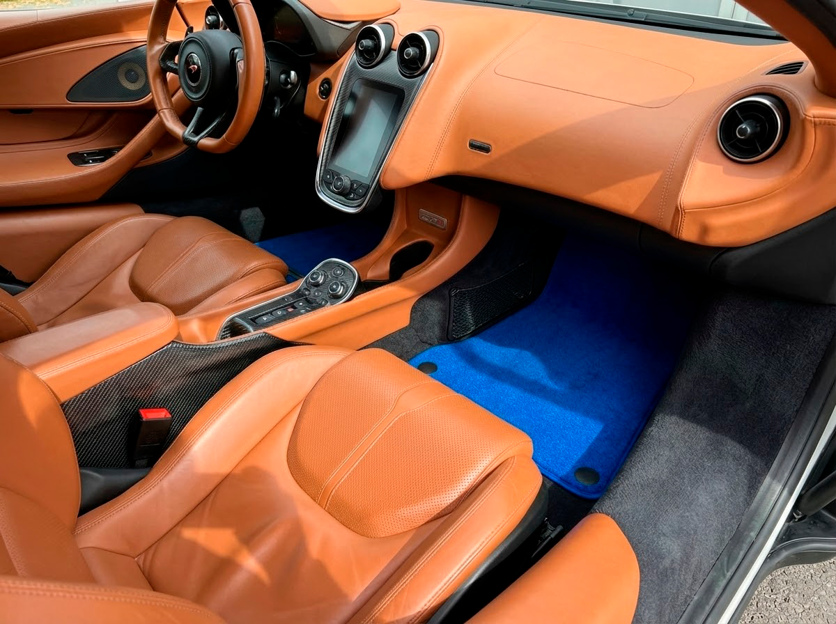 Customizable Leather Floor Mats with Raptor Hex Pattern for McLaren 570S (2015-2021) - AutoWin