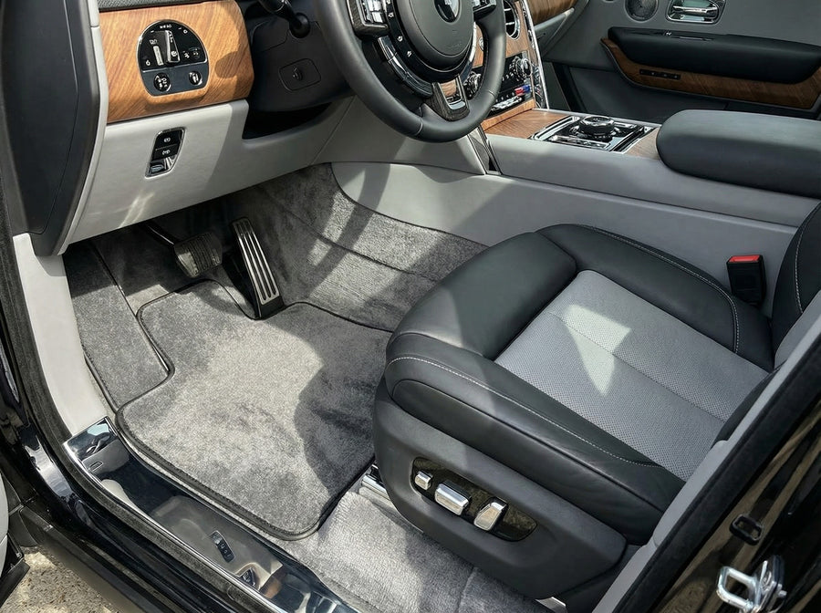 Mata samochodowe do Rolls Royce Cullinan RR31 2018-2025 Szare