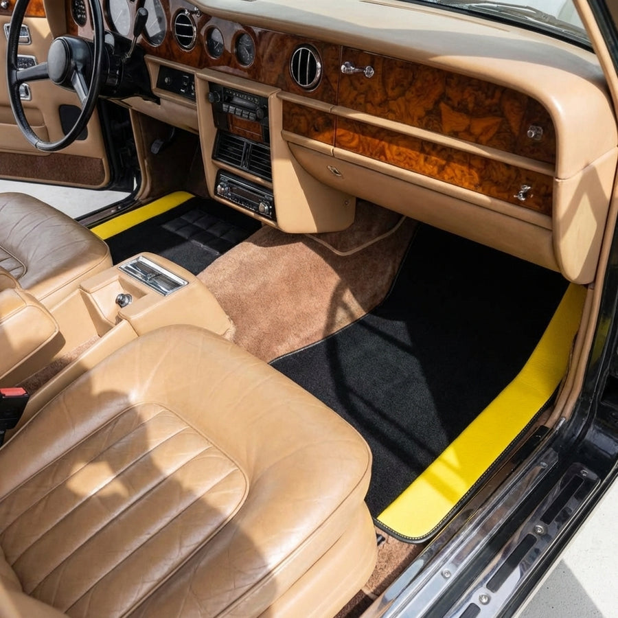 Personalizowane dywaniki samochodowe do Rolls Royce Wraith (2013–2023) z żółtą skórą