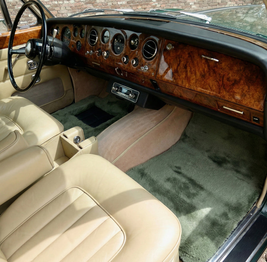 Jasnooliwkowe dywaniki samochodowe dla Rolls-Royce Shadow (1965-1977)