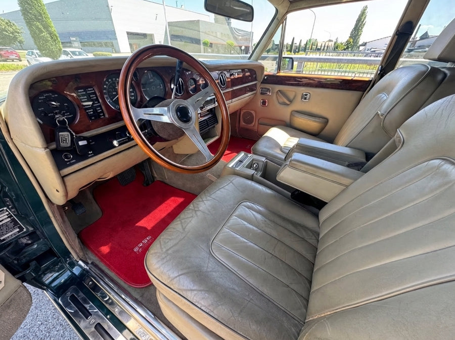 Dywaniki do samochodów Rolls Royce Wraith 2013–2023 Czerwony Er56 Design