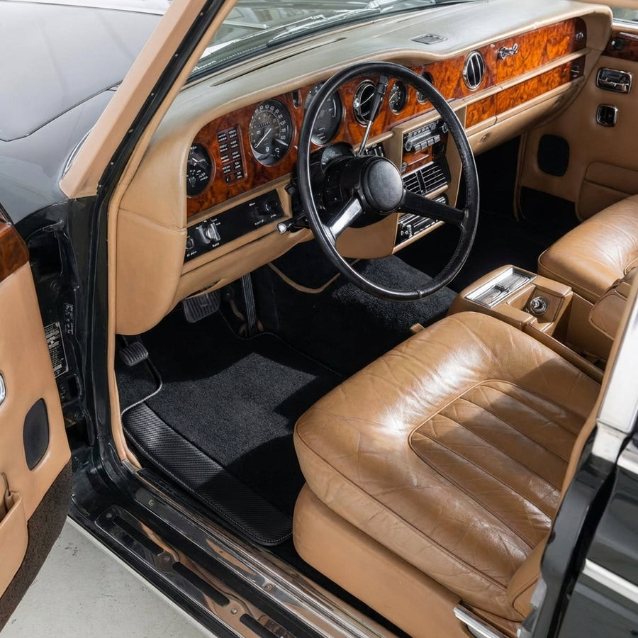 Niestandardowe dywaniki samochodowe do Rolls Royce Wraith (2013–2023) z włóknem węglowym