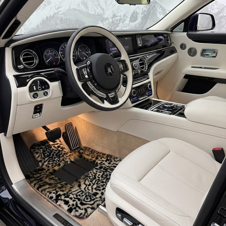 Dywaniki z futra w panterkę dla Rolls-Royce Spectre (2023-2024)
