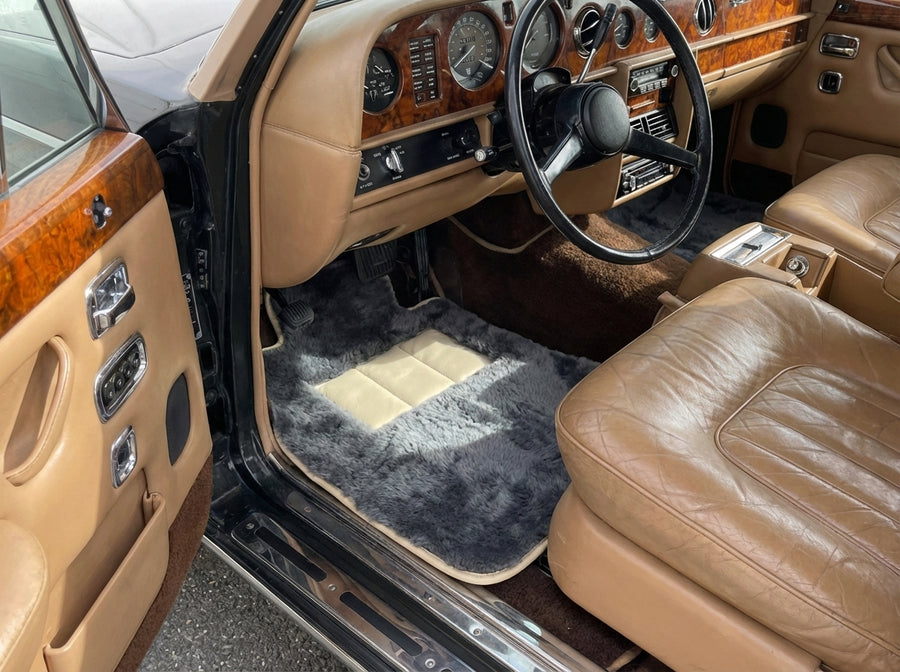 Matsy z owczej skóry do Rolls Royce Wraith 2013–2023 Design Er56