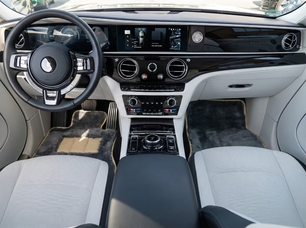 Mata samochodowe z owczej skóry dla Rolls Royce Spectre (2023-2024) Design ER56