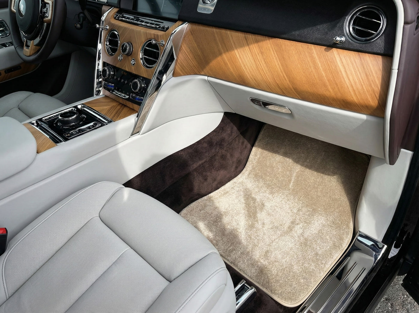 Floor Mats For Rolls Royce Cullinan Rr31 2018-2025 Beige Luxury Quality