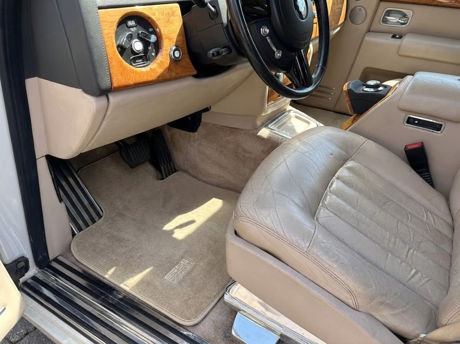Beżowe dywaniki samochodowe do Rolls Royce Phantom VIII (2017-2024) Design ER56