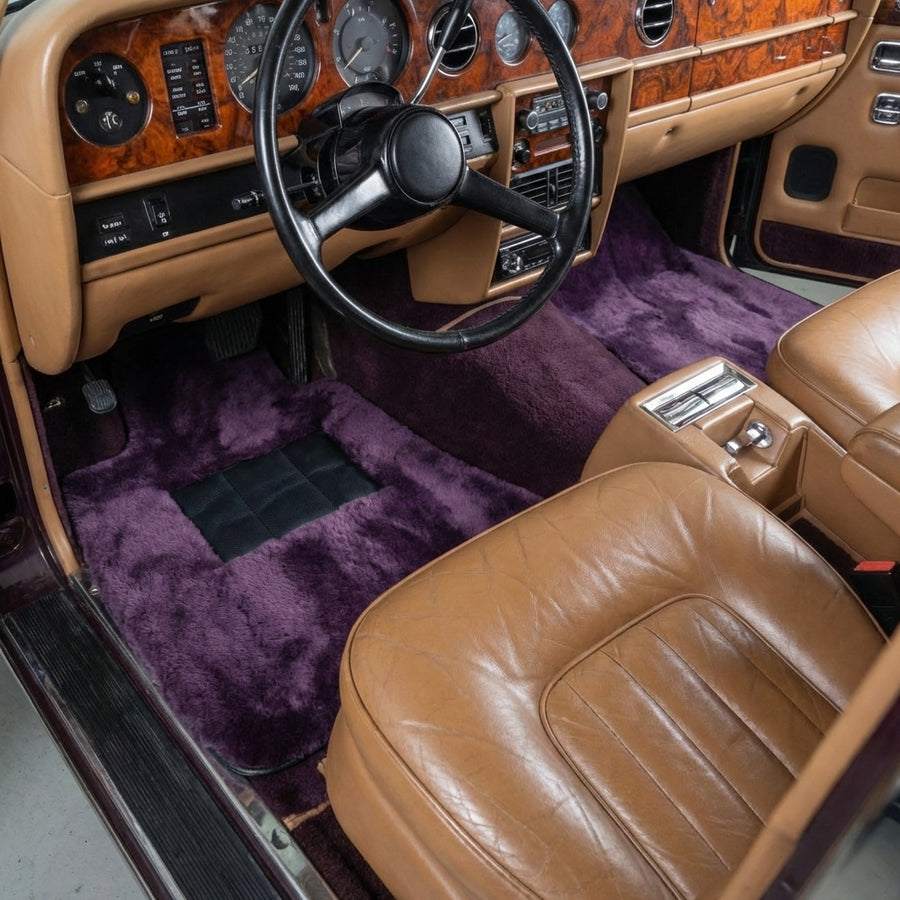 Fioletowe Dywaniki z owczej skóry dla Rolls-Royce Wraith (2013–2023)