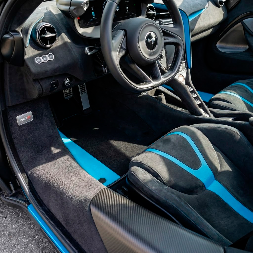 Customizable Leather Floor Mats with Line Pattern for McLaren 750S (2023-2025) - AutoWin