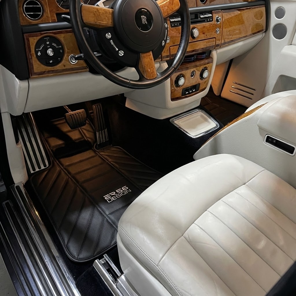 Personalizowane dywaniki skórzane do samochodu z heksagonalnym wzorem do Rolls Royce Phantom VIII (2017-2024) - AutoWin