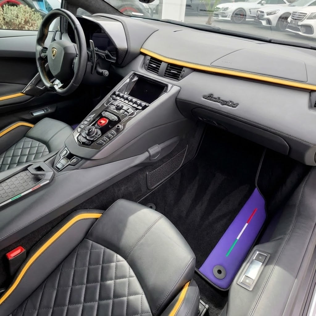 Interior look of floor mats for Lamborghini Aventador | Black Trim