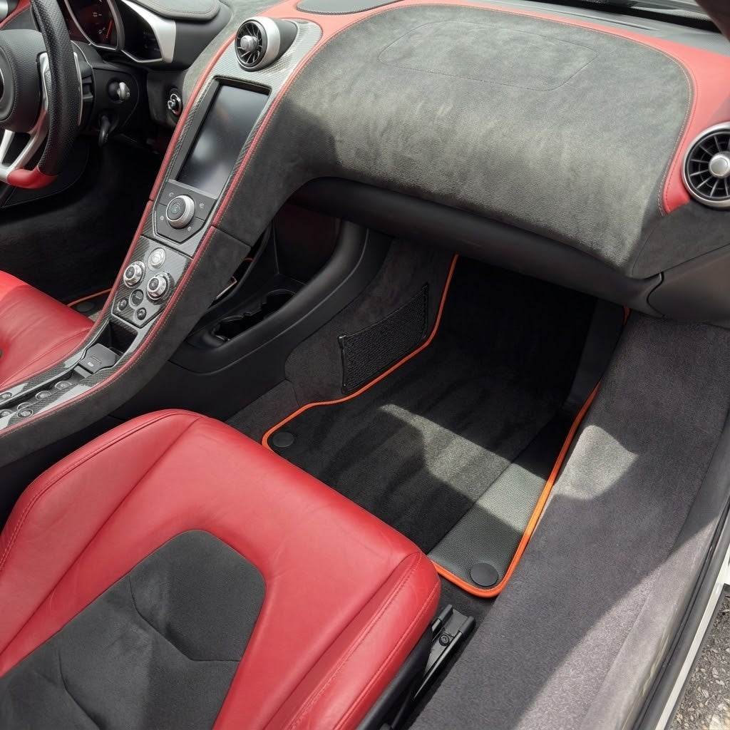 Customizable Leather Floor Mats with Vertical Hex Pattern for McLaren MP4-12C (2011–2014) - AutoWin
