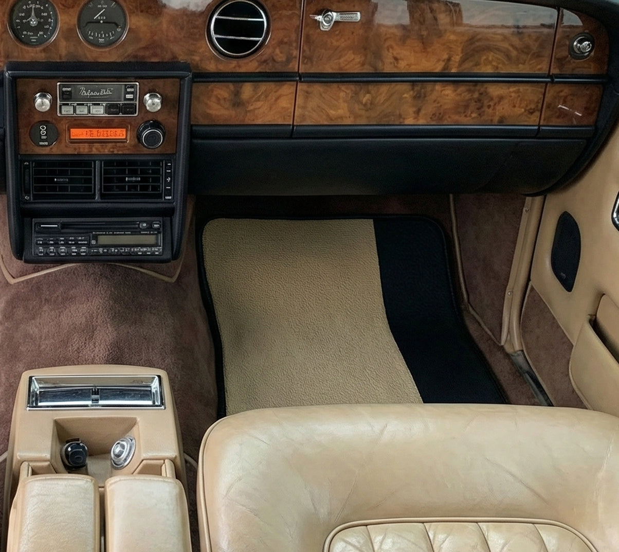 Customizable Leather Floor Mats with Triangle Pattern for Rolls Royce Shadow (1965-1977) - AutoWin