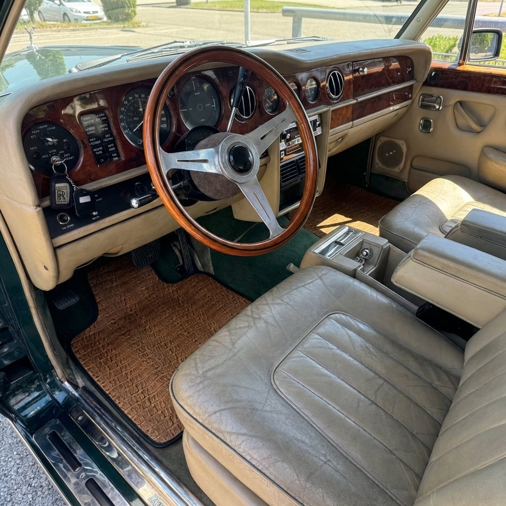 Customizable Leather Floor Mats with AW12 Pattern for Rolls Royce Wraith (2013–2023) - AutoWin