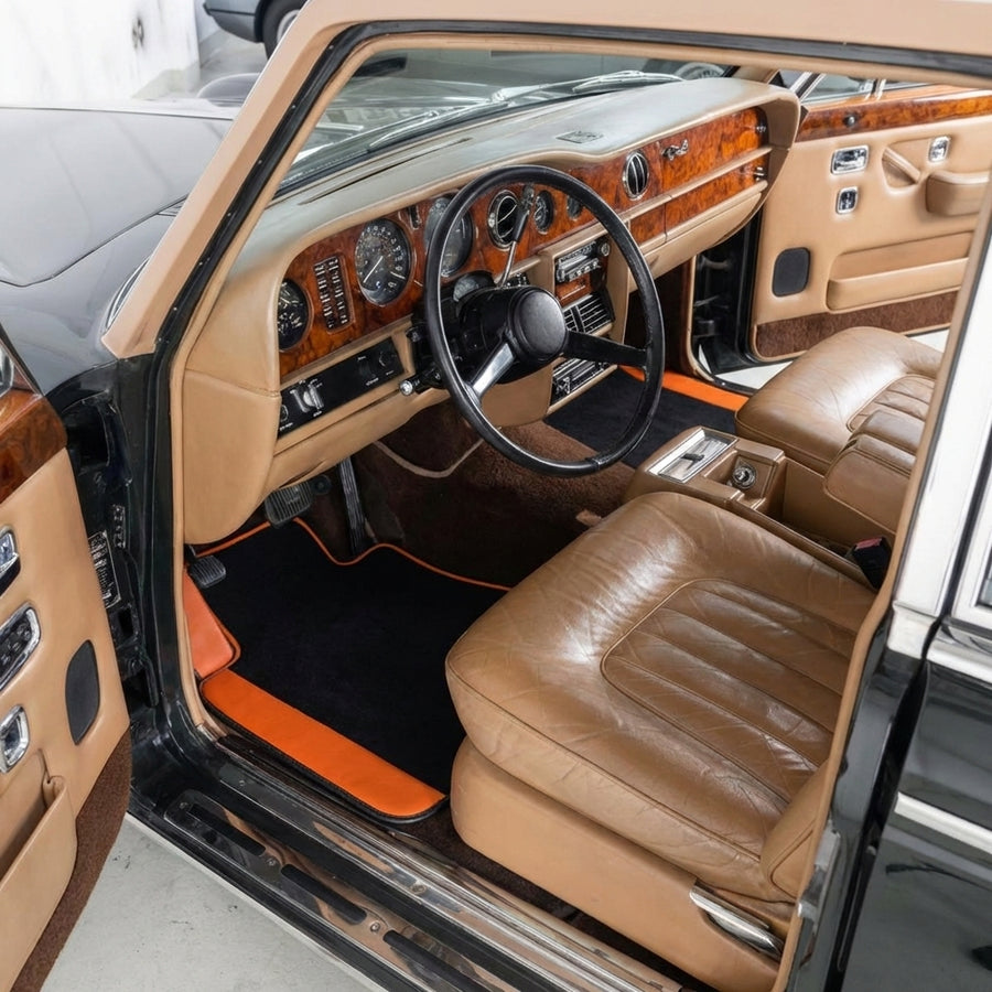 Niestandardowe dywaniki samochodowe do Rolls Royce Wraith (2013–2023) z pomarańczową skórą