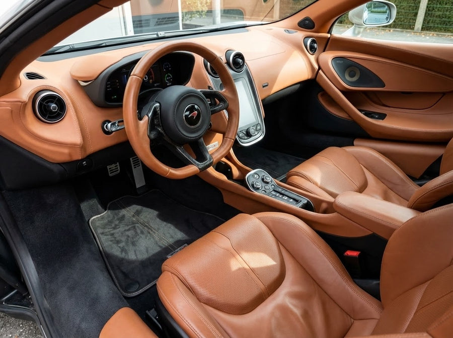 Matsy samochodowe do McLaren 570S (2015-2021) Alcantara Czarny Dopasowane Dywaniki z Pomarańczowym Szwem