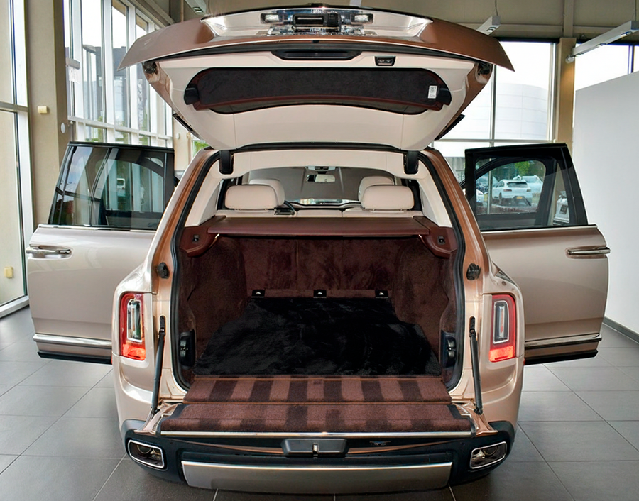 Customizable Black Sheepskin Trunk Floor Mat for Rolls-Royce Spectre (2023-2024)