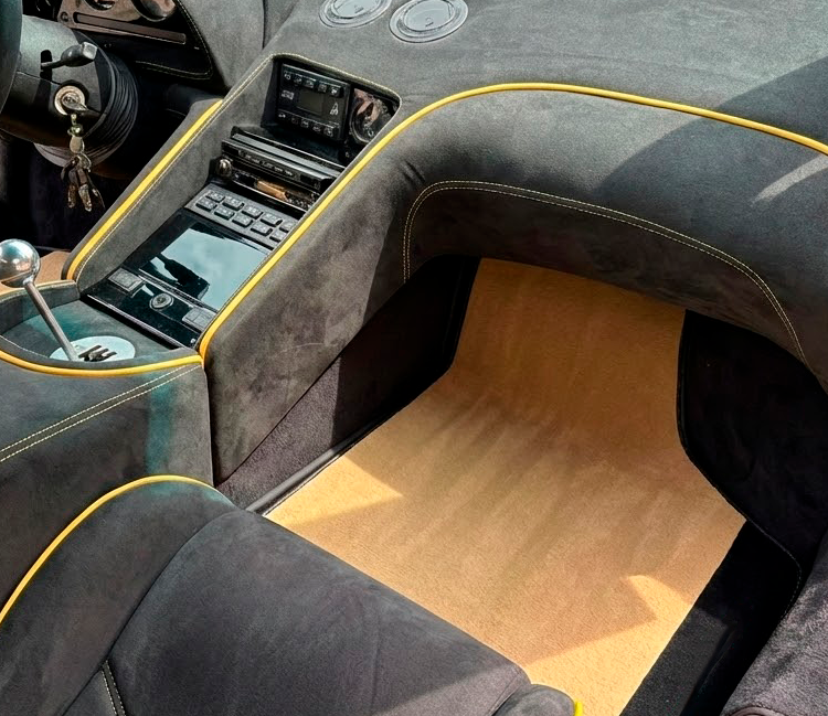 Personalizowane beżowe dywaniki samochodowe do Lamborghini Diablo 1990-2001 z alcantary
