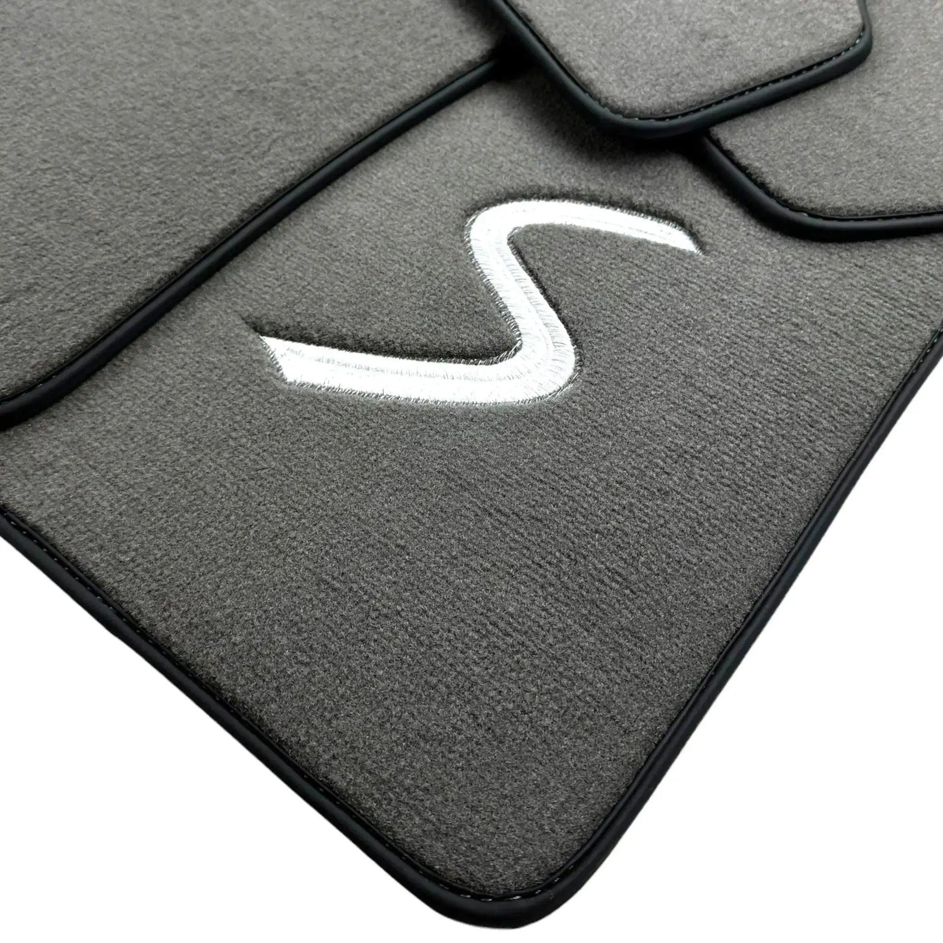 Grey Floor Mats for Mini Cooper / One R56 (2007-2014) - AutoWin