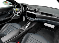 Mata samochodowa z włókna węglowego i skóry dla Ferrari Portofino (2018-2023)
