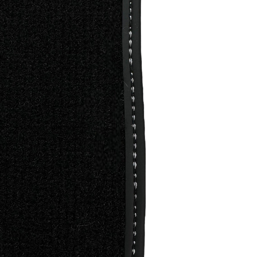 Black Floor Mats For Honda CR-V (2002-2006) - AutoWin