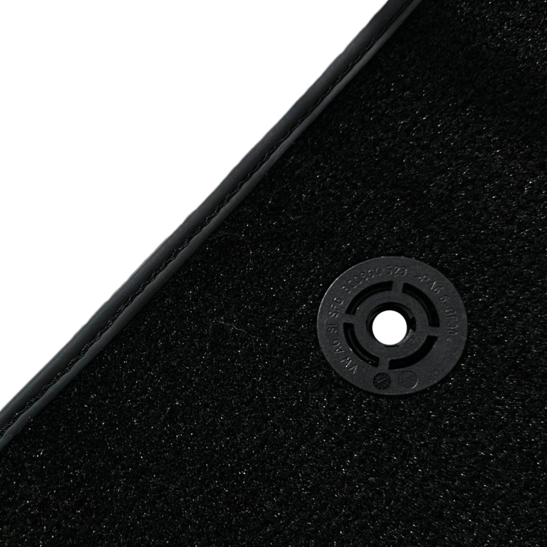 Black Floor Mats for Infiniti EX37 (2008-2013) - AutoWin