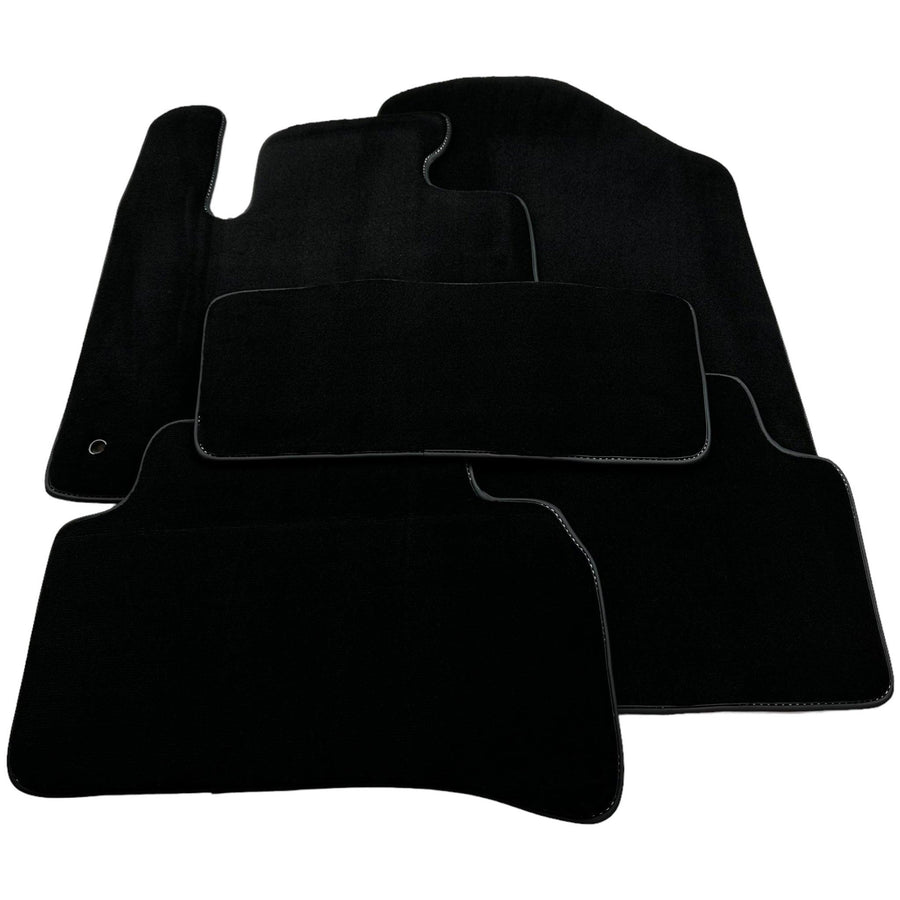 Black Floor Mats for Kia Sorento 5 Seater (2020-2024) - AutoWin