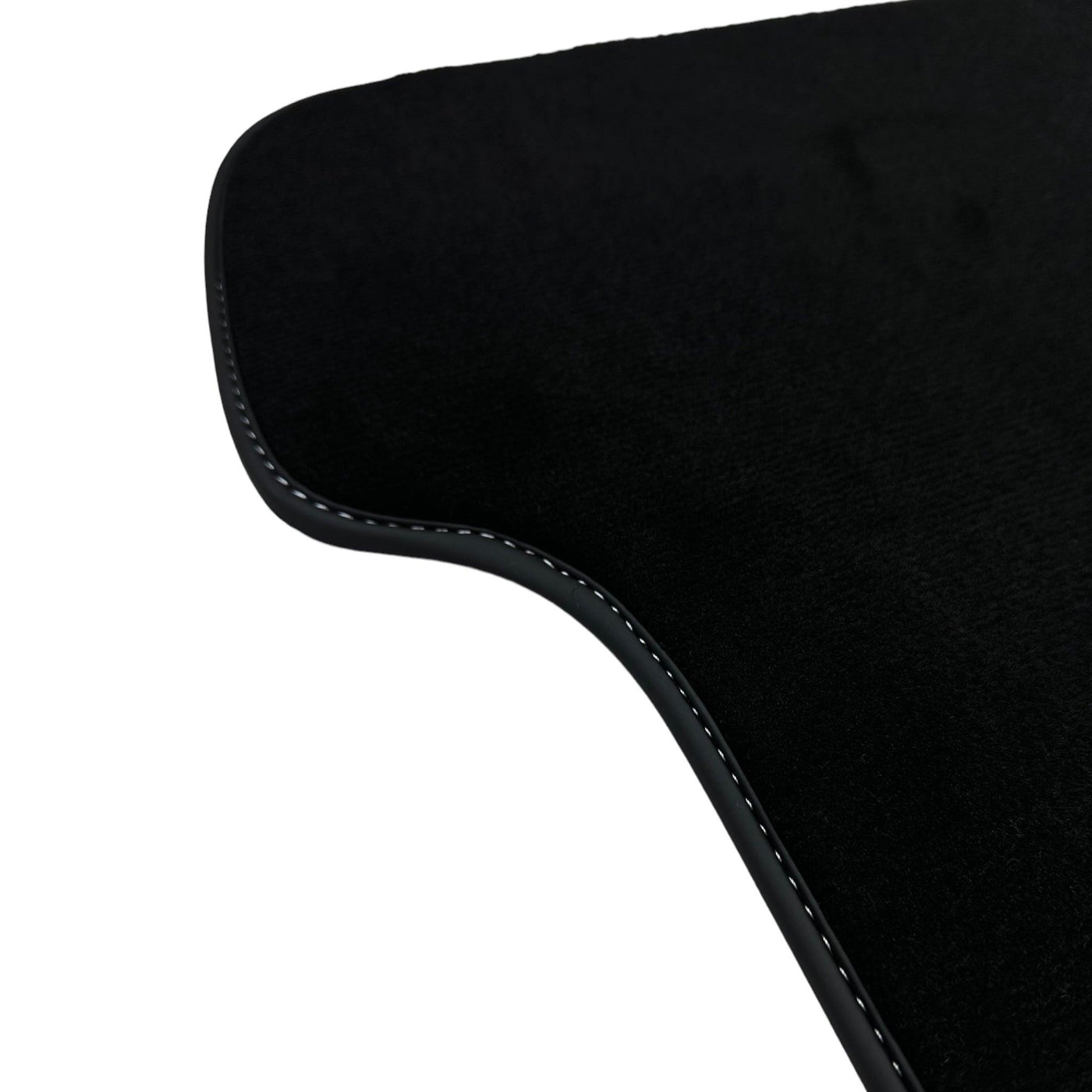 Black Floor Mats For Mercedes-Benz C-Class W204 (2007-2014) - AutoWin