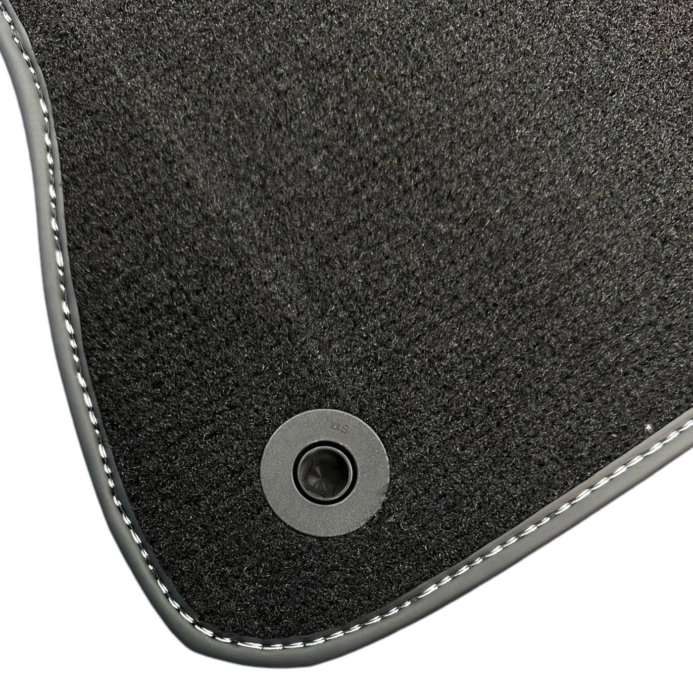 Black Floor Mats For Mercedes-Benz C-Class W204 (2007-2014) - AutoWin