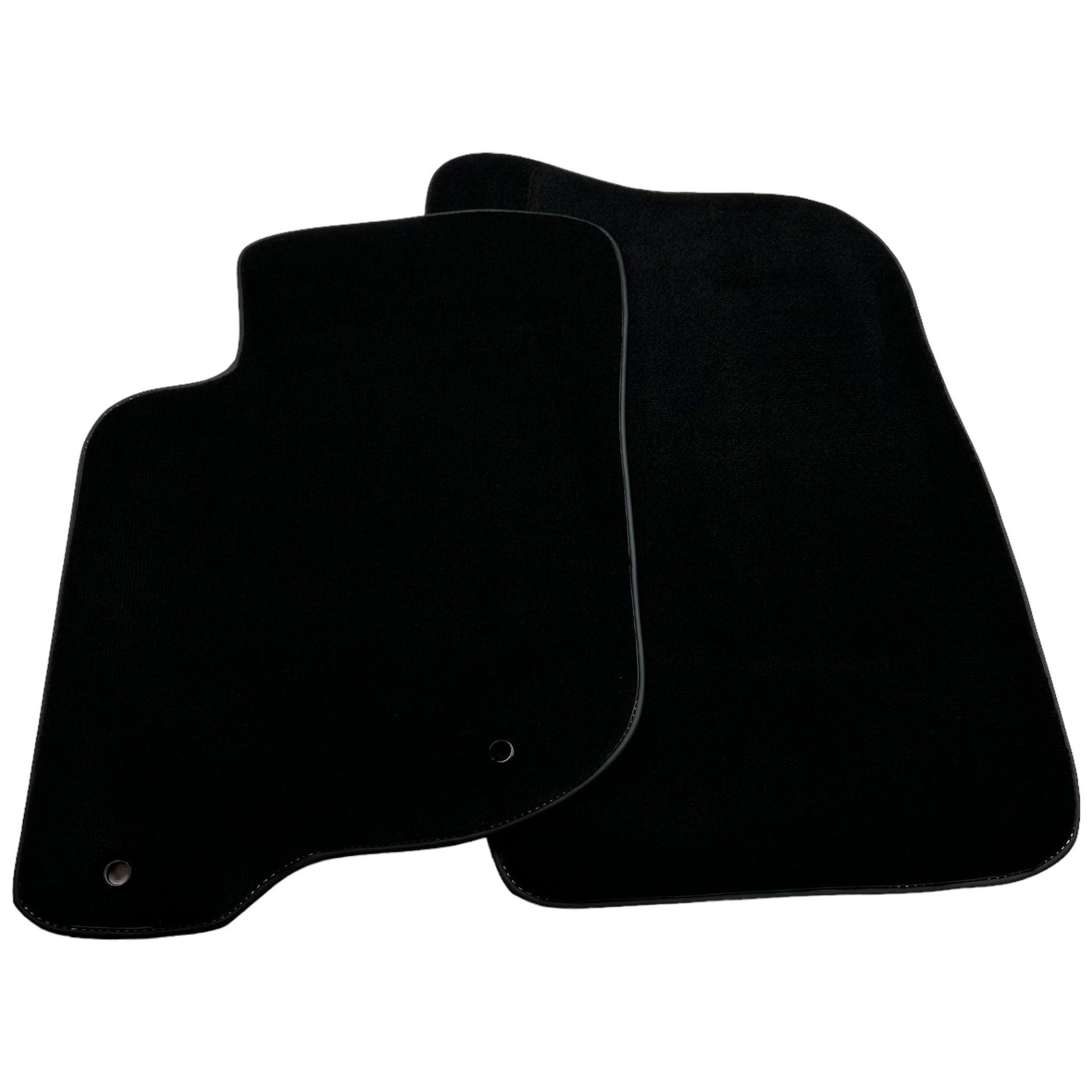 Black Floor Mats For Mitsubishi Pajero Sport (2009-2015) - AutoWin